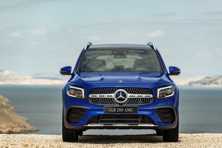 đầu xe Mercedes GLB 200 AMG